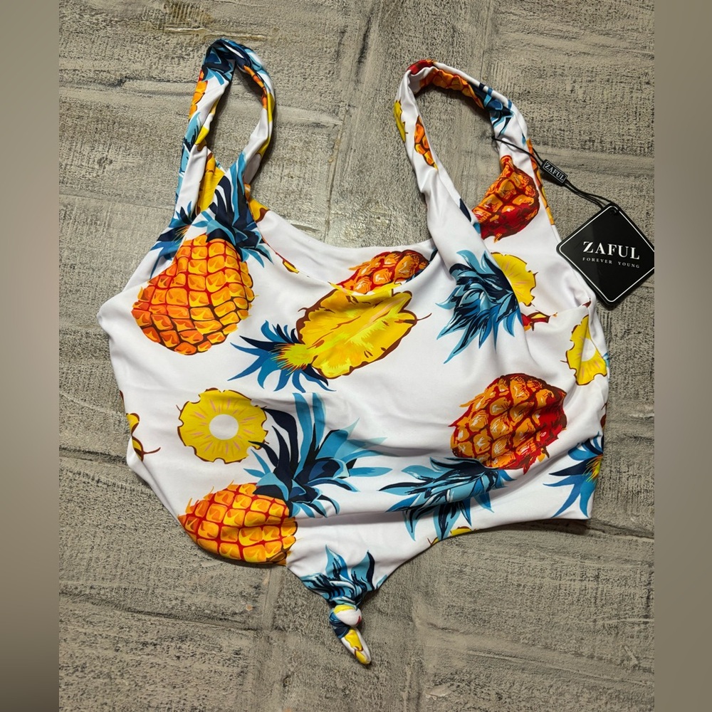 NWT Swimsuit Top